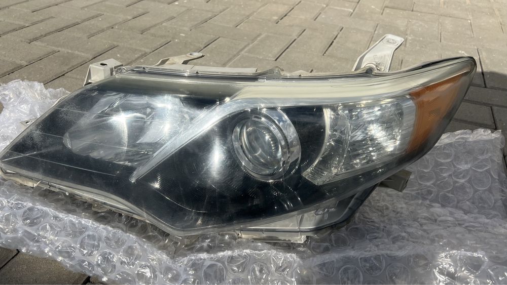 Фара оригинал камри 50 американец