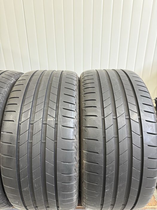 Автомобилни гуми 225 45 18 / 255 40 18 Bridgestone
