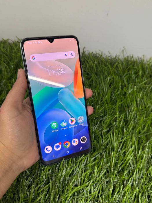 Телефон Vivo Y55
