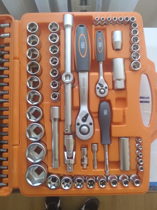 Trusa de scule tubulare