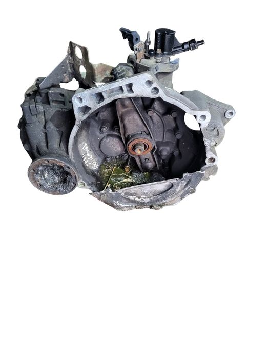 Cutie De Viteze Manuala 5 Trepte Volkswagen Passat 3B2 1996 - 2001 Ctn
