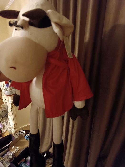 Продам игрушку корову