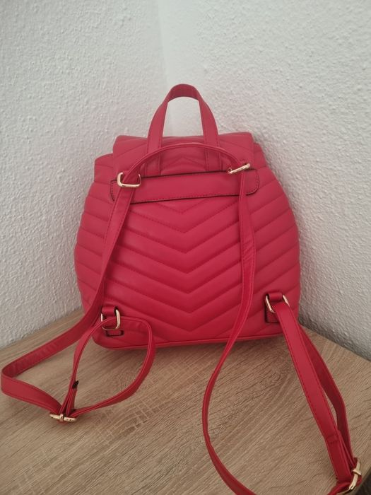 Нова раница в червено