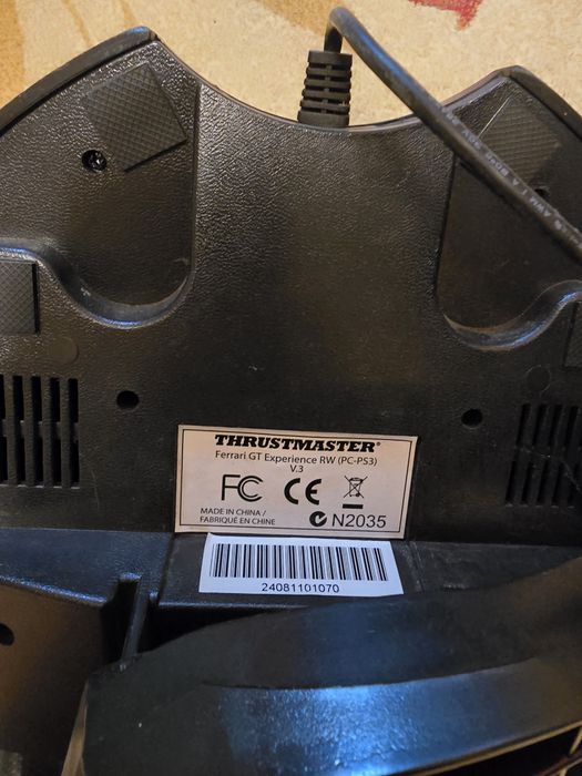 Vand volan Thrustmaster
