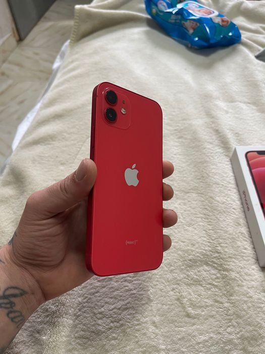 Iphone 12 128gb наразличим от нов