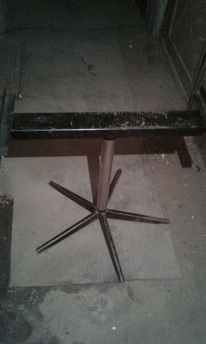 Подставка под телевизор