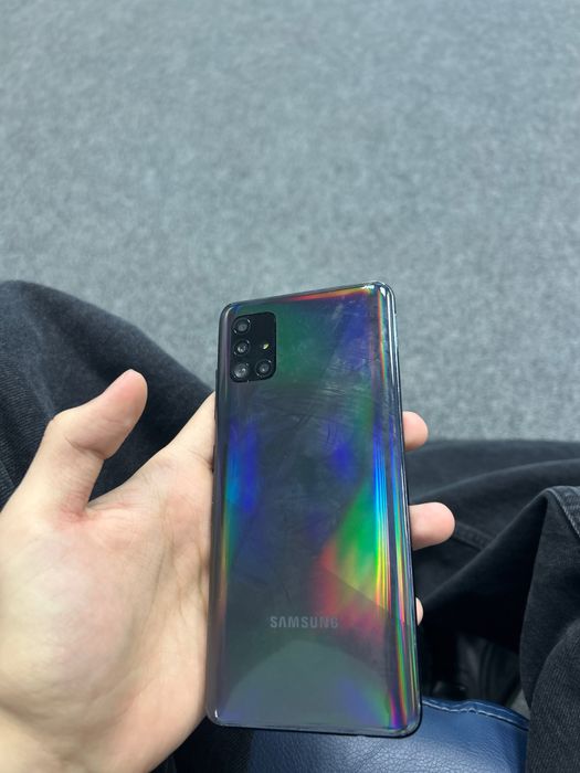 Продам 2 телефона samsung