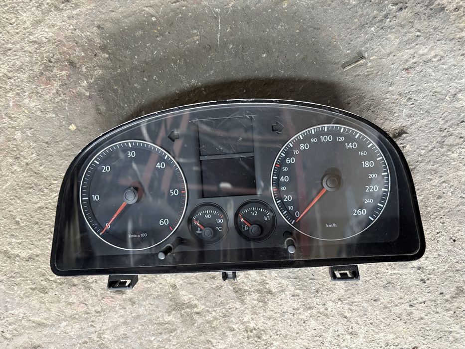 Vw touran 1.9tdi 105 кс Километраж