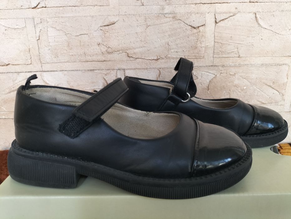 Туфли школьные чёрные