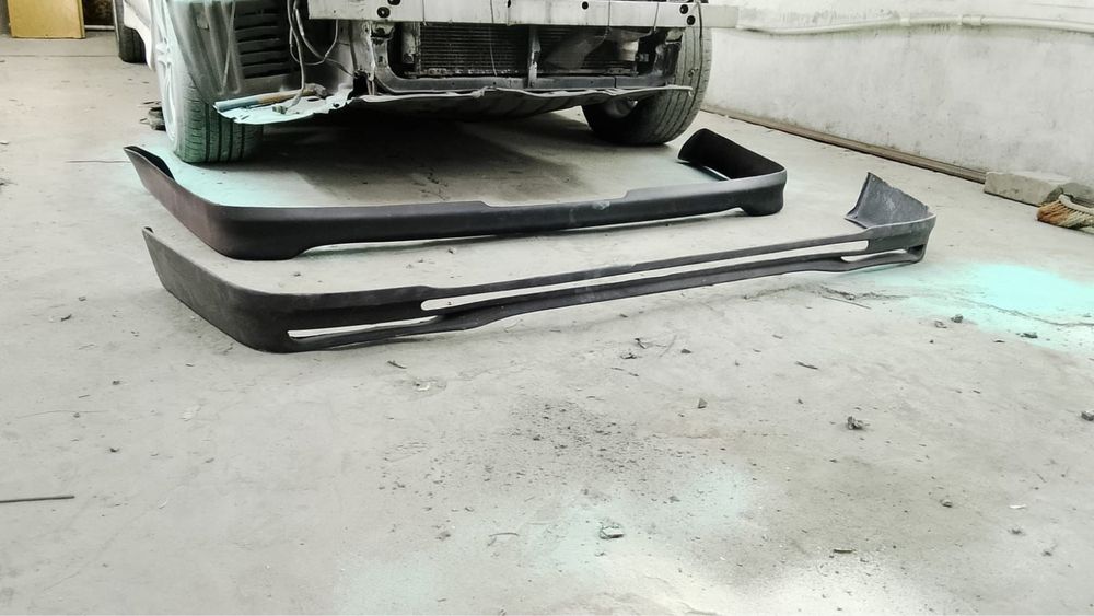 Продам Tourer V накладки , до рестайлинг  Марк 2 100 кузов