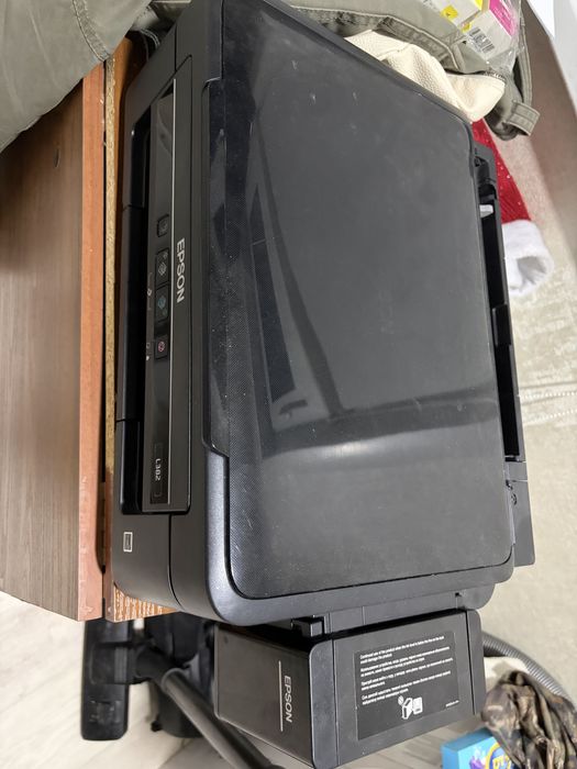 Продам Epson L382 мфу