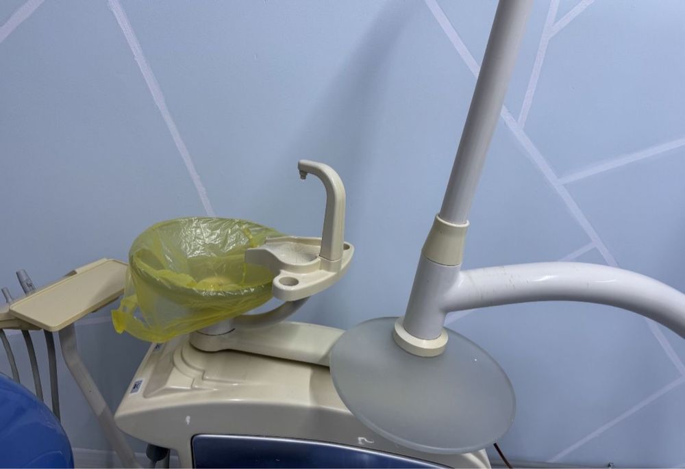 Стоматологическая кресло