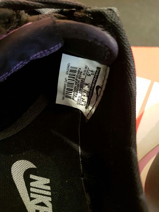 Маратонки Nike 38,5