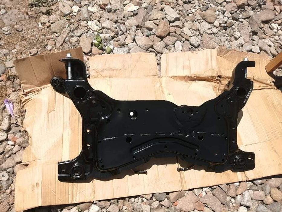 Преден мост за мазда 3 BK