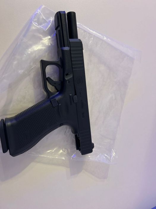 airsoft пистолет Glock 17