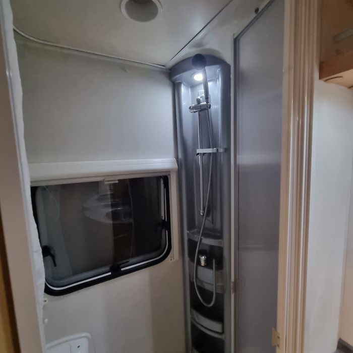 Прицеп дом на колесах 5 мест