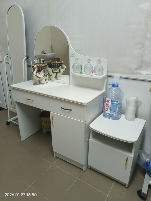 Туалетный столик