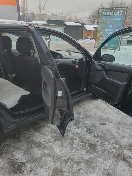 Авто форд фокус1