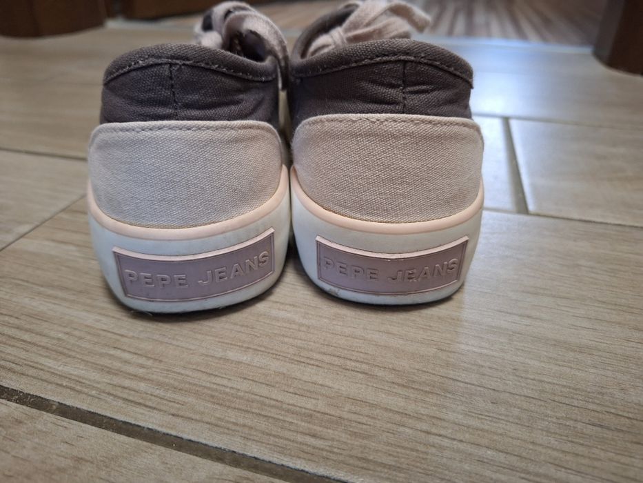 Кецове Pepe Jeans кафяви