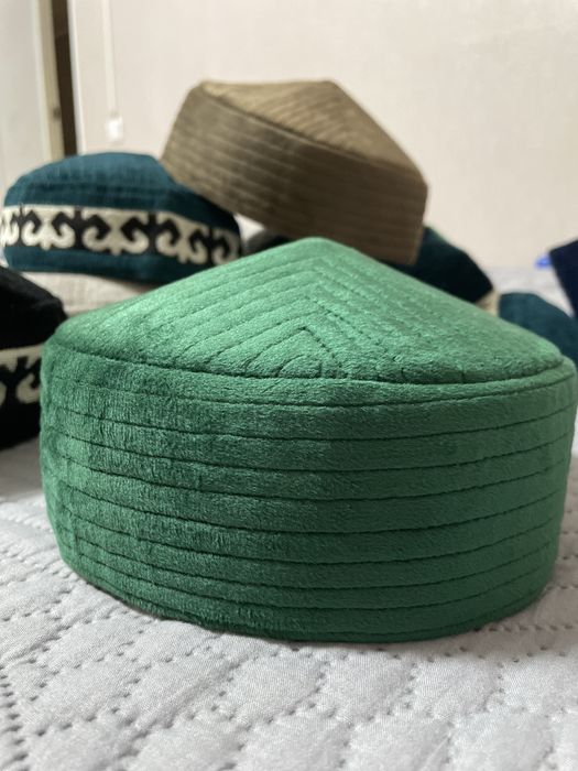 Такия Абая тақиясы