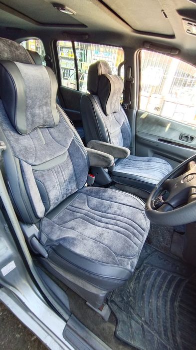 Nissan Liberty минивэн