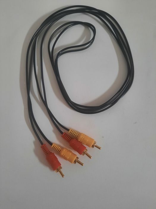 Шнур переходник продаётся.