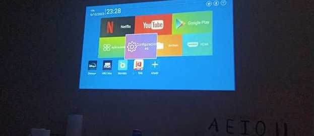 Интелигентен 4K преносим мини видео проектор Magcubic HY300, Android11