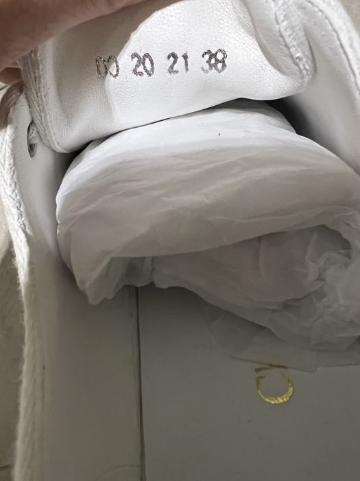 Маратонки Dior.