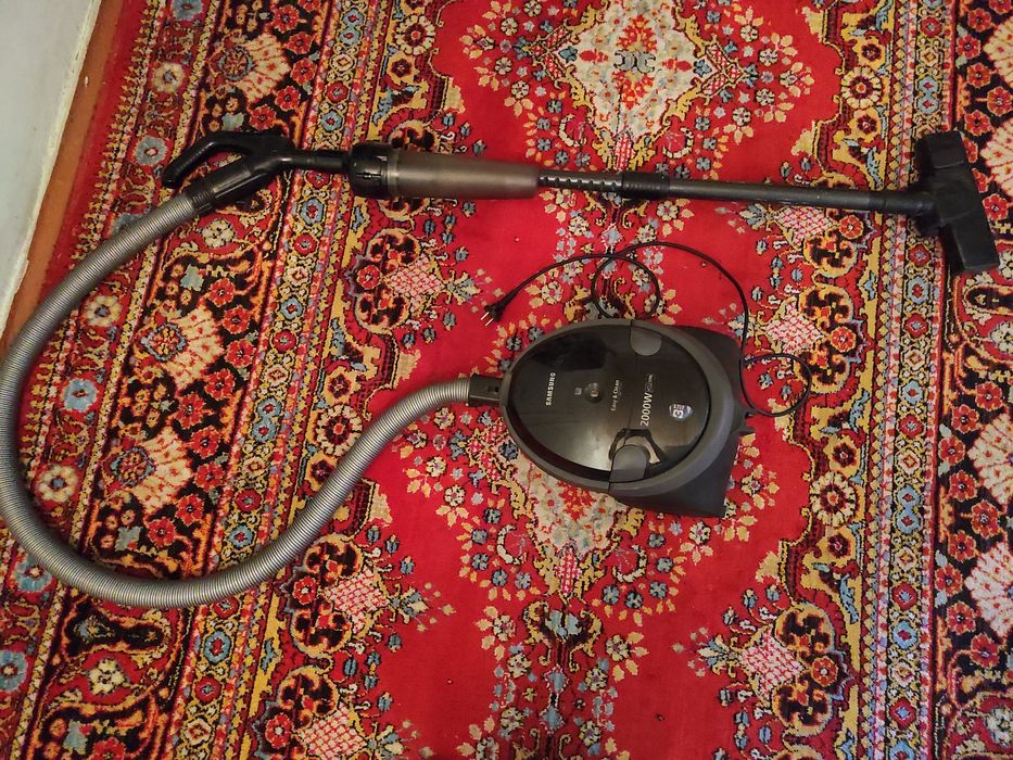 Продается пылесос Samsung SC 5377