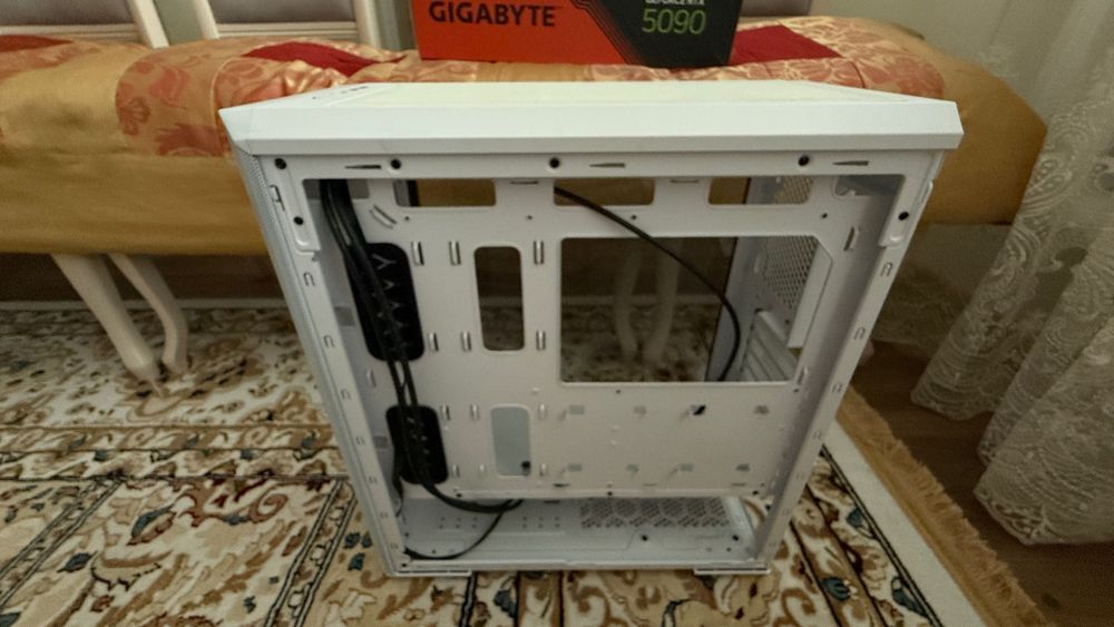 Корпус для ПК adata xpg DEFENDER