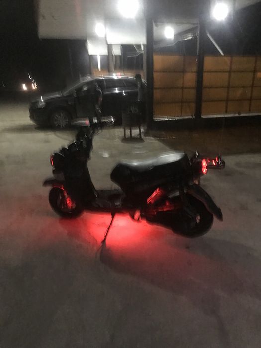 Бумер сатылады!!