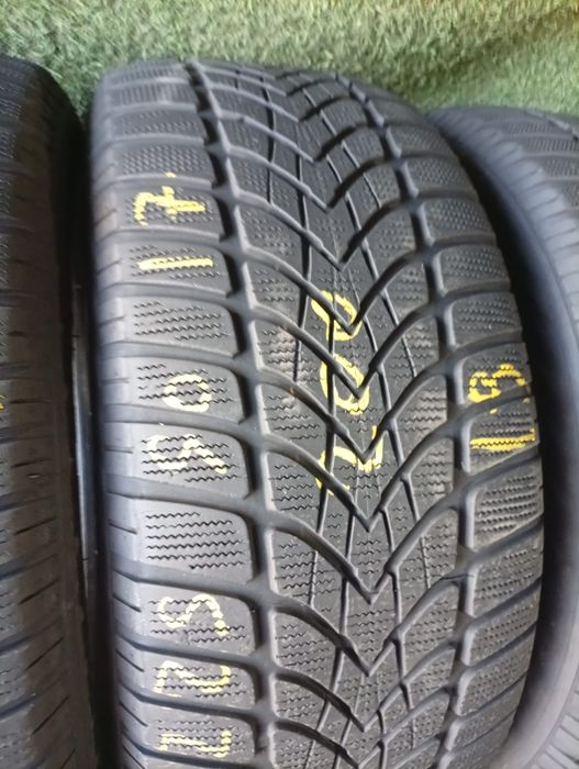 225 50 17 Dunlop m+s