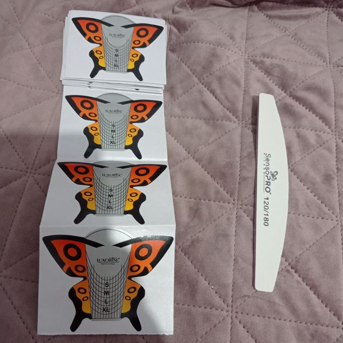 Set manichiura (uscare la lampă UV/LED)