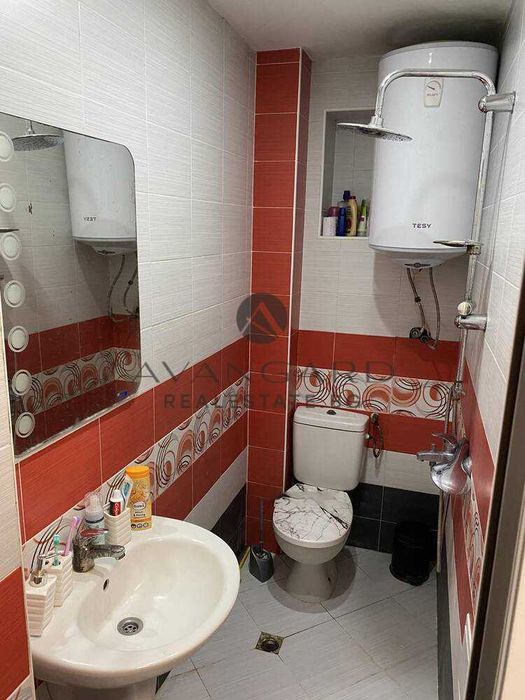 Продава се Двустаен апартамент в Пловдив, Център - 48 кв.м за 1541 €/кв.м - Снимка #8