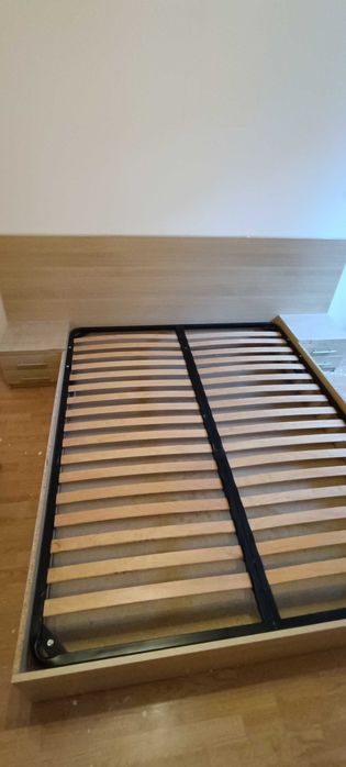[URGENT] Pat dublu dormitor matrimonial queen size 160 x 200 floating plutitor