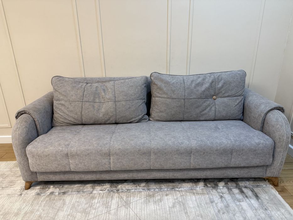 Кроват для гостиной