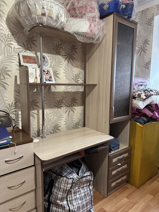 Компьютерный столик.