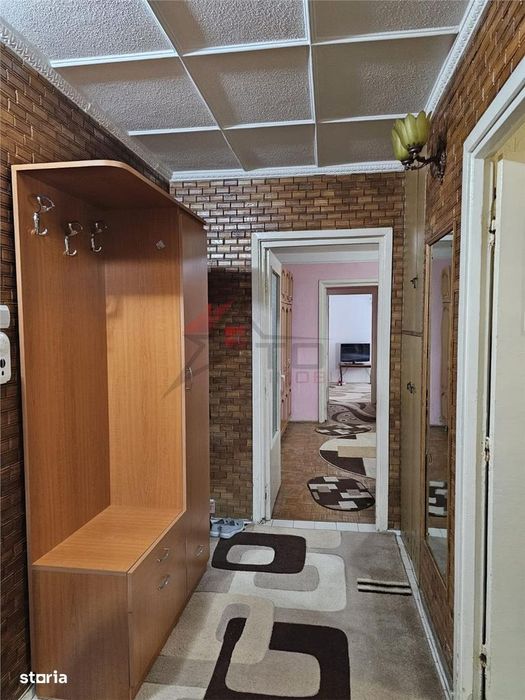 Apartament 3 camere semidecomandat, Podu Ros - Cantemir