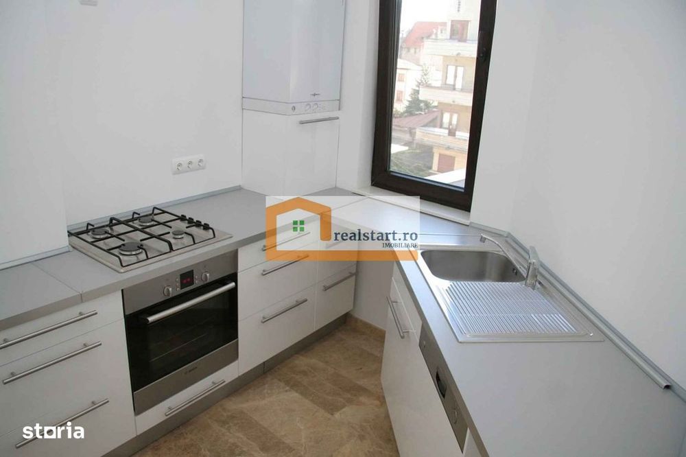Polona - Pta Romana, Exclusivist, Metrou Pta Romana la 600m distanta