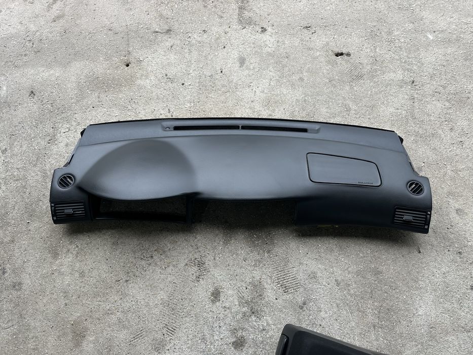 Табло със десен Airbag за Тойота Корола Е12