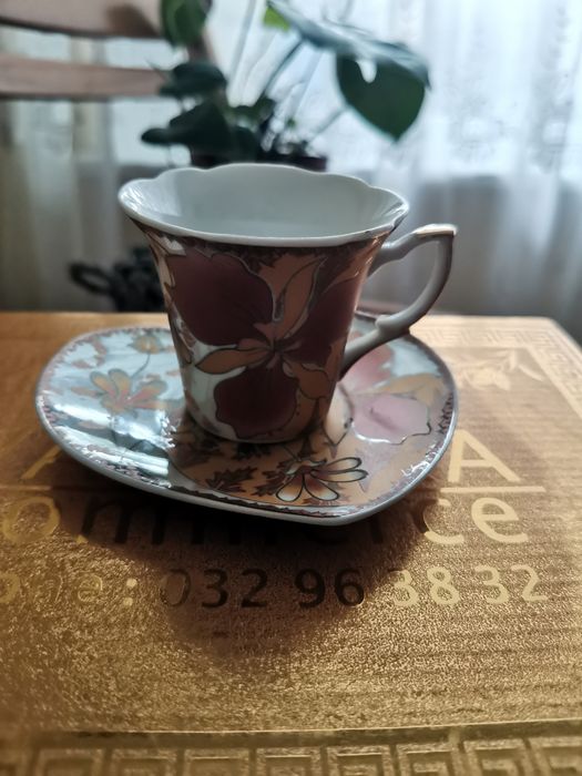 Сервиз за кафе  и  кристални купи