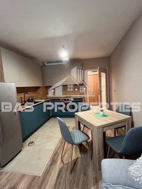 Дава се под наем Тристаен апартамент в София, Дружба 2 - 80 кв.м за 700 € - Снимка #1