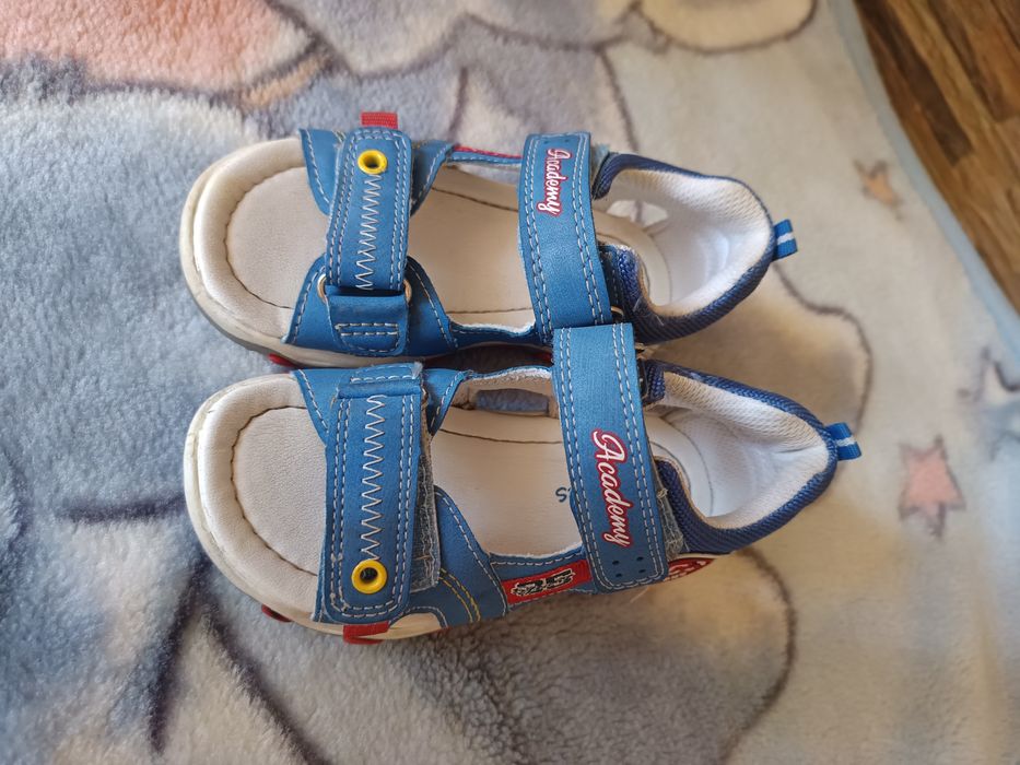 Sandale din piele marimea 24