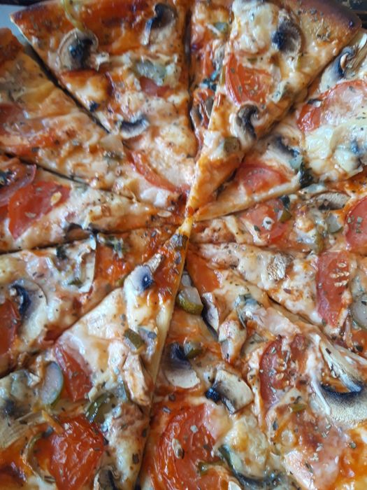 Пицца на заказ любая ооочень вкусно