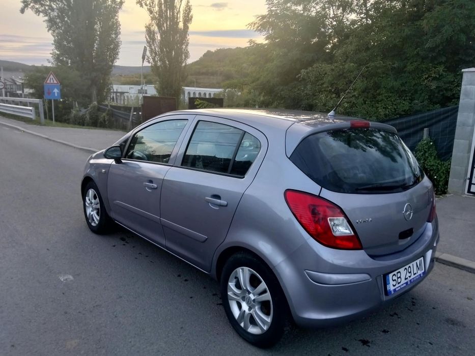 Opel CORSA 1.2 benzina