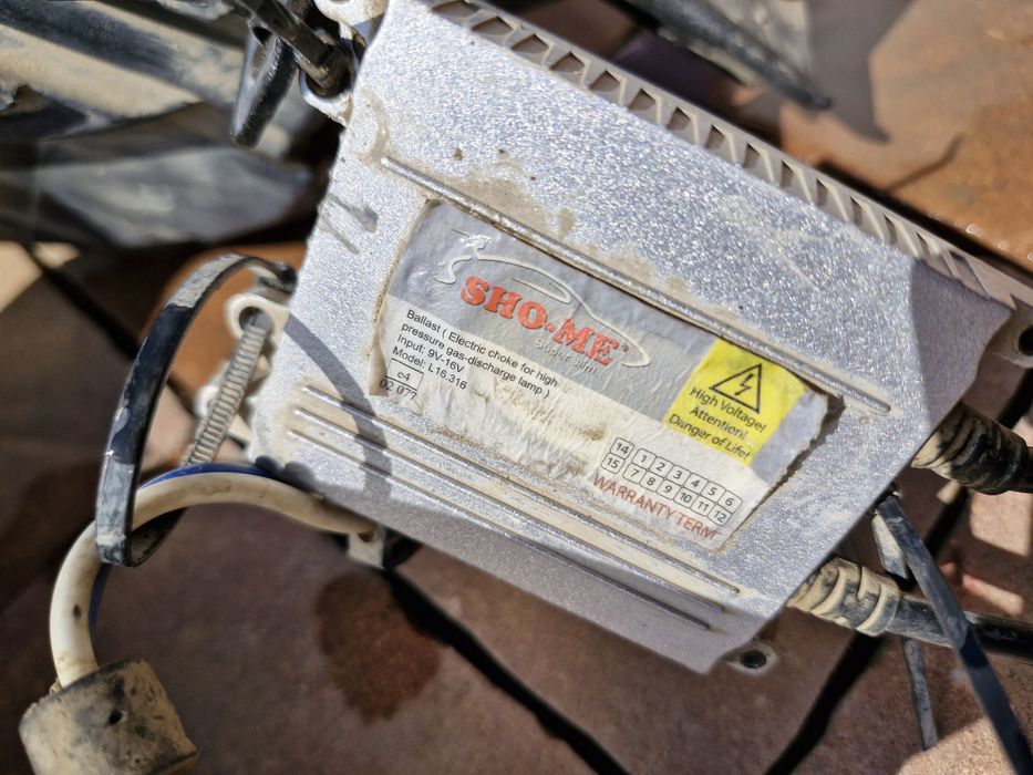 Продам полики альфард  валлфайр  б.у