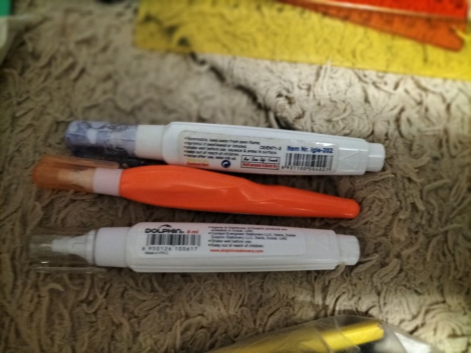 Отдам пакет канцелярии за 3500