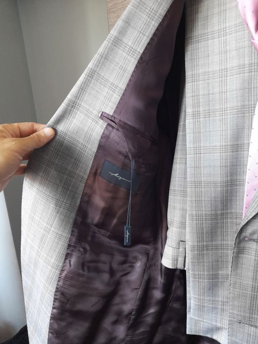 De vanzare: Costum Bigotti 100% lâna, achizitionat din magazin