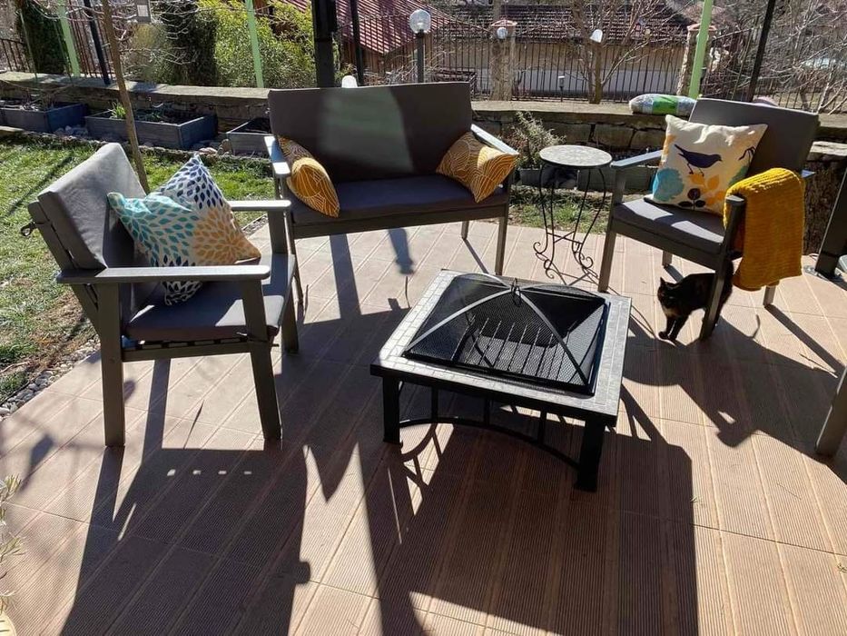 Седалки и възглавници за мека и градинска мебел