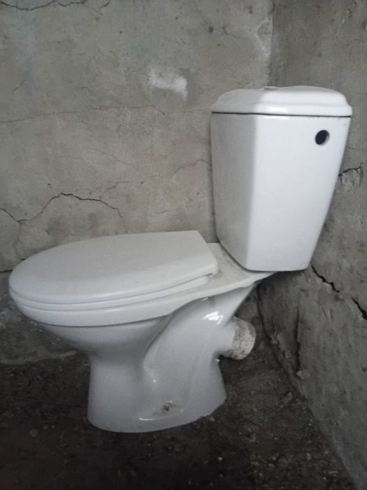 Продам унитаз рабочий
